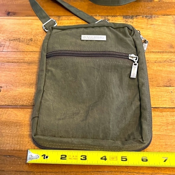 Baggallini mini bag - Picture 2 of 5